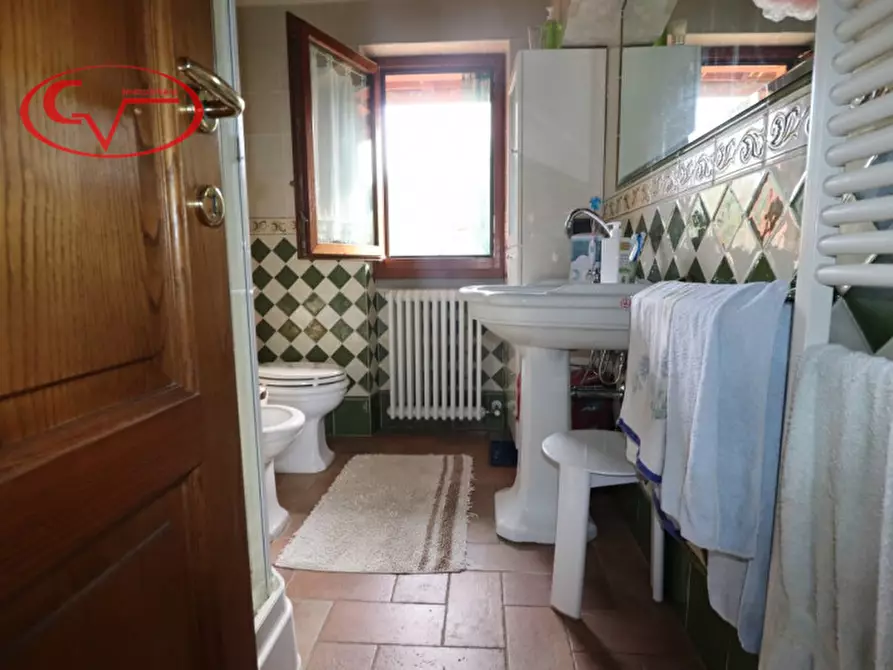 Immagine 29 di Villa in vendita  in Via di Nusenna a Montevarchi