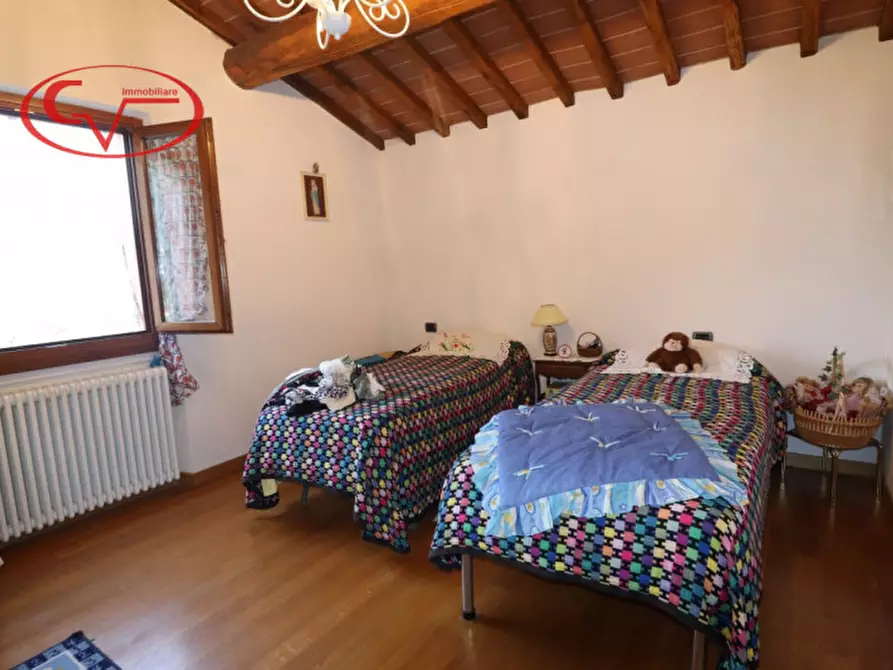 Immagine 31 di Villa in vendita  in Via di Nusenna a Montevarchi