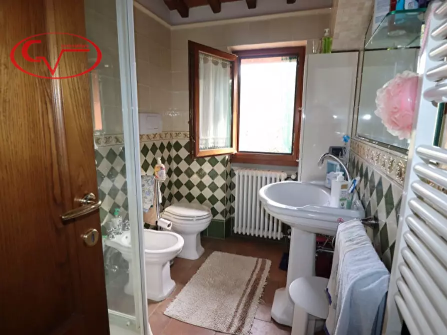 Immagine 37 di Villa in vendita  in Via di Nusenna a Montevarchi