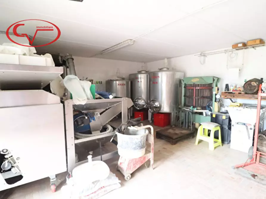 Immagine 44 di Villa in vendita  in Via di Nusenna a Montevarchi