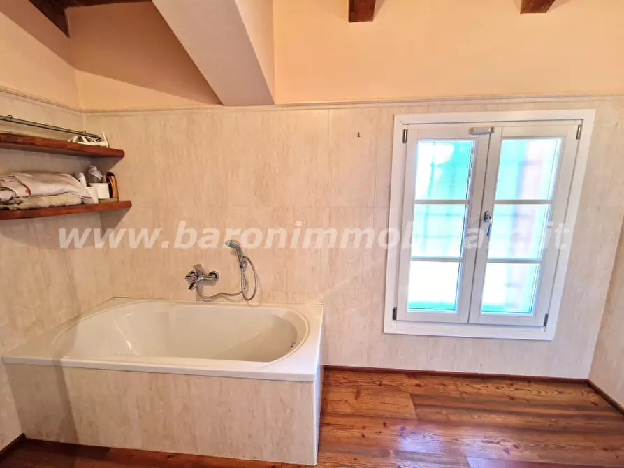 Immagine 25 di Villa in vendita  in Via Emilia,379 a Anzola Dell'emilia