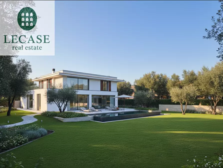 Immagine 1 di Villa in vendita  in Via Malta 24 a Forte Dei Marmi