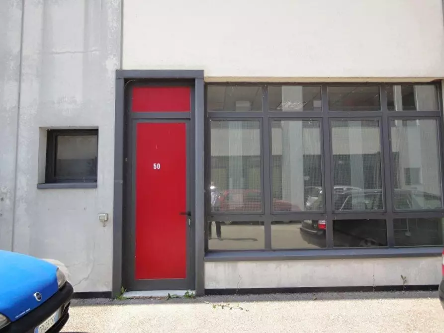 Immagine 2 di Laboratorio in affitto  in via vicenza a Camisano Vicentino