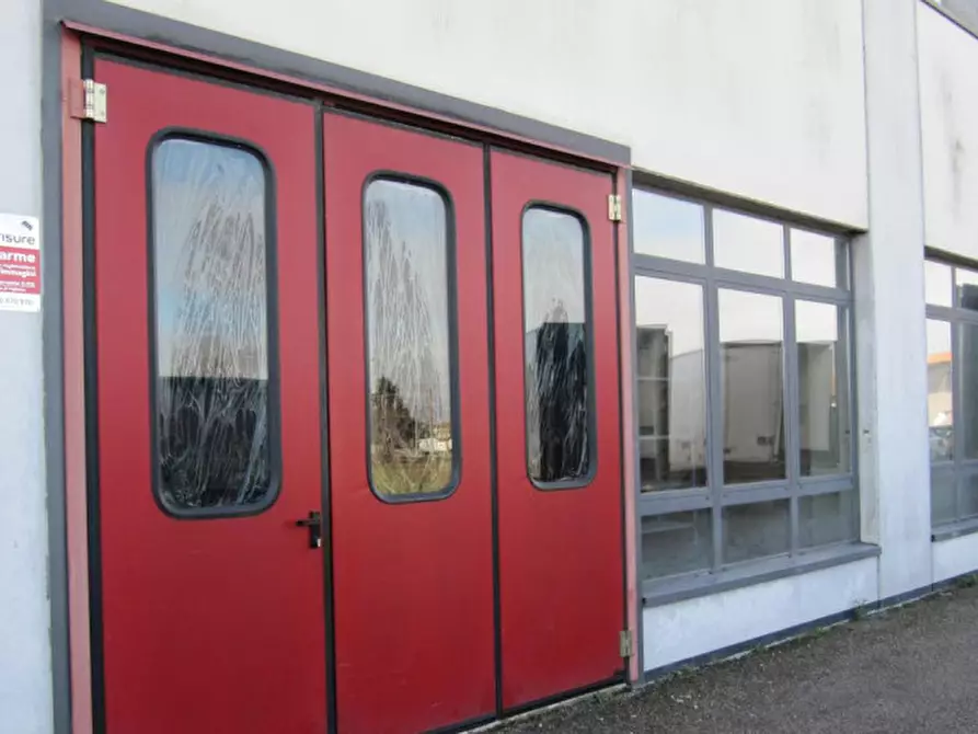 Immagine 6 di Laboratorio in affitto  in via vicenza a Camisano Vicentino