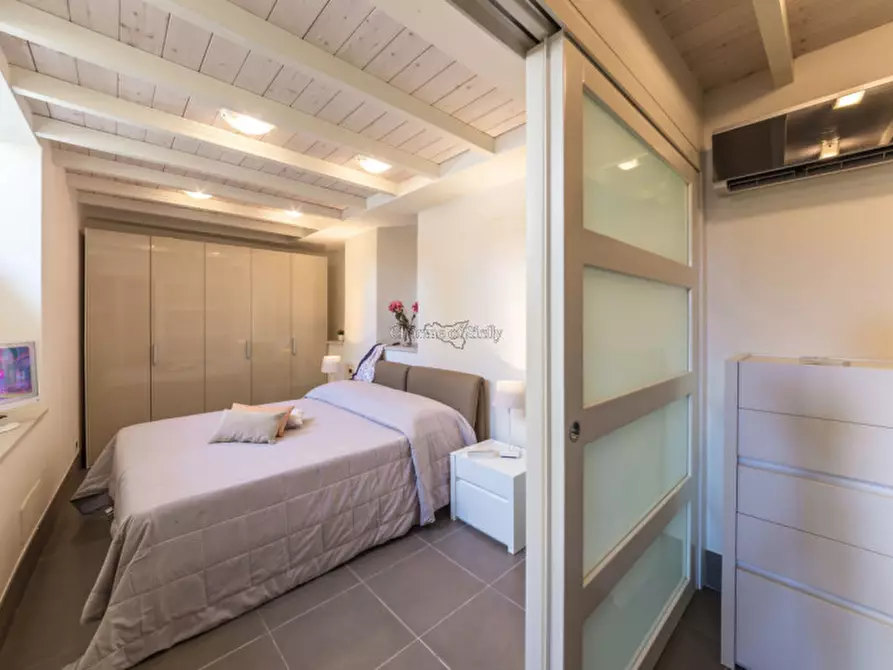 Immagine 9 di Casa indipendente in vendita  a Modica