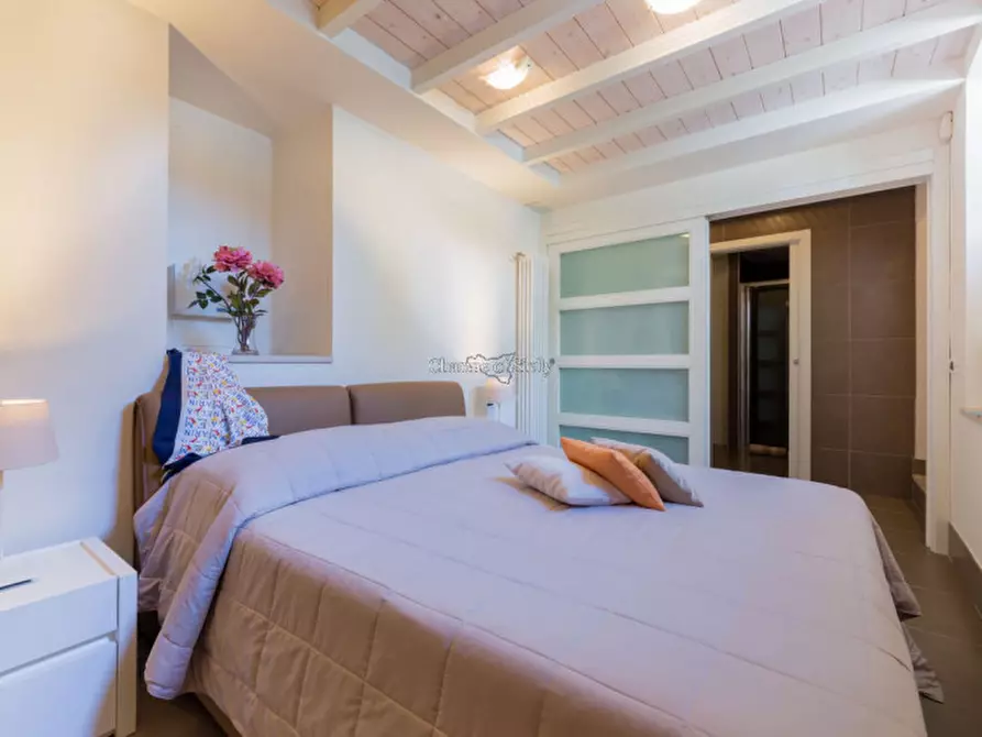 Immagine 11 di Casa indipendente in vendita  a Modica