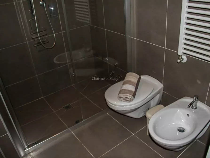 Immagine 15 di Casa indipendente in vendita  a Modica