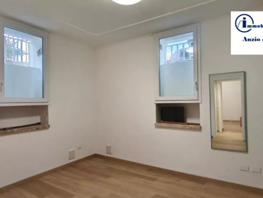 Immagine 17 di Appartamento in vendita  in Via Fanciulla d'Anzio a Anzio