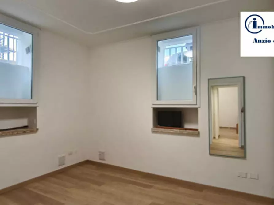 Immagine 18 di Appartamento in vendita  in Via Fanciulla d'Anzio a Anzio