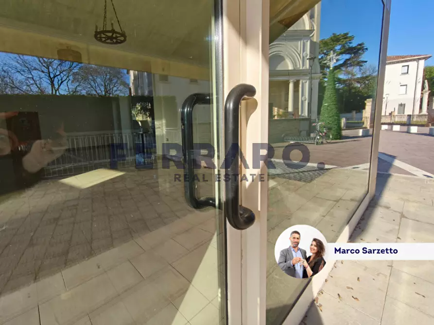 Immagine 2 di Negozio in vendita  in via della chiesa 38 a Mogliano Veneto