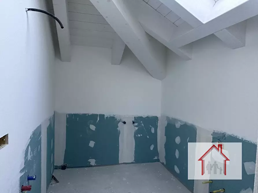 Immagine 14 di Attico in vendita  a Treviso