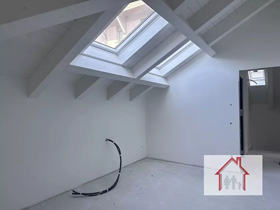 Immagine 15 di Attico in vendita  a Treviso