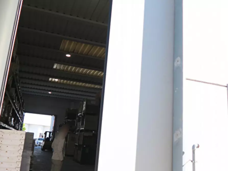 Immagine 6 di Capannone industriale in vendita  in Via Rotonda 20 a Lonigo