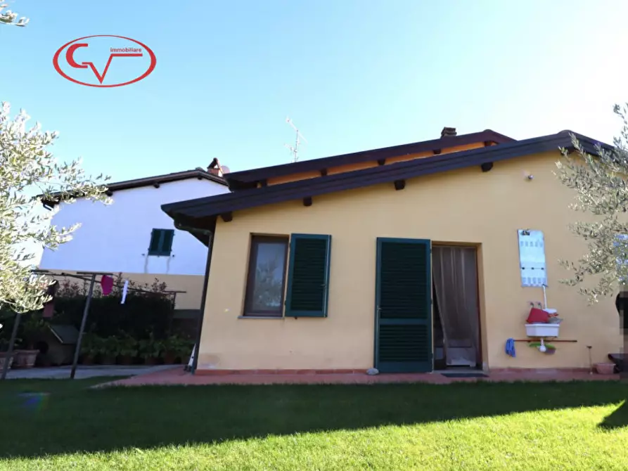 Immagine 4 di Villetta a schiera in vendita  in Via Diga a Cavriglia