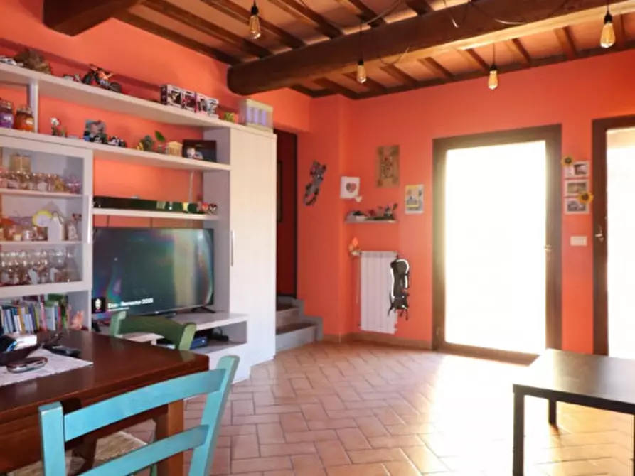 Immagine 9 di Villetta a schiera in vendita  in Via Diga a Cavriglia