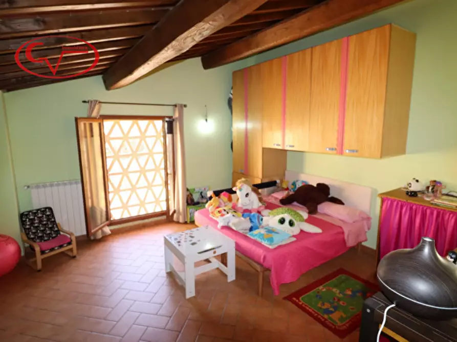 Immagine 20 di Villetta a schiera in vendita  in Via Diga a Cavriglia