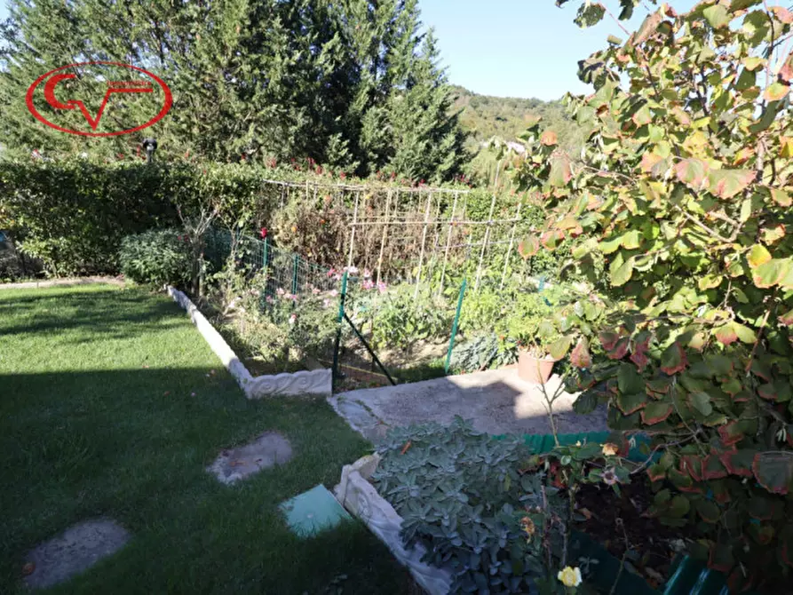 Immagine 28 di Villetta a schiera in vendita  in Via Diga a Cavriglia