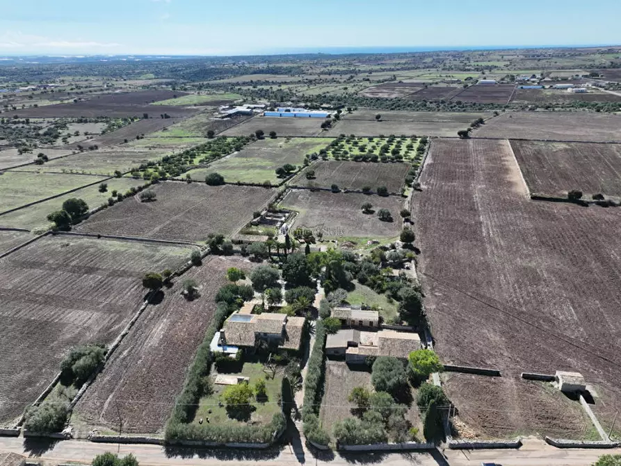 Immagine 21 di Rustico / casale in vendita  a Modica