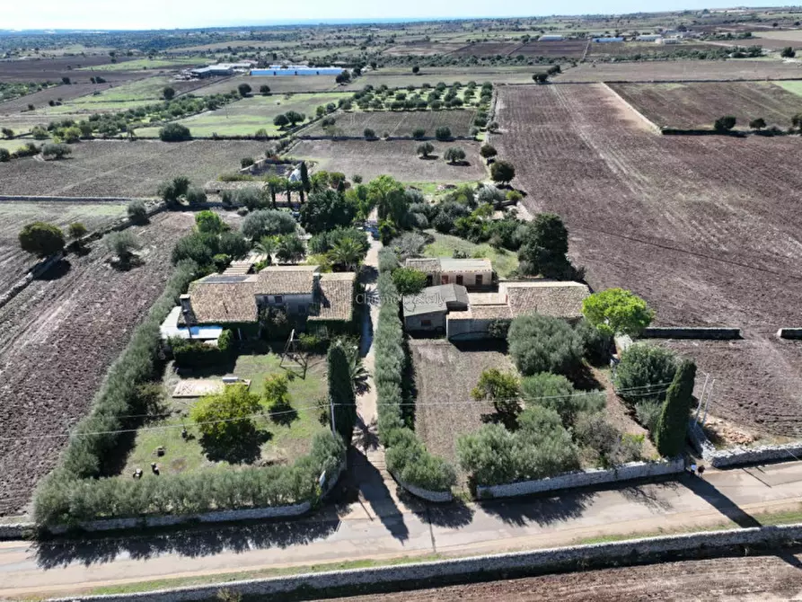 Immagine 25 di Rustico / casale in vendita  a Modica