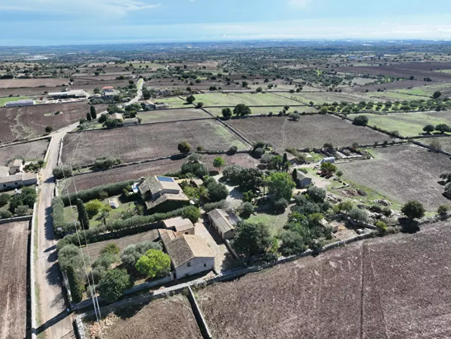 Immagine 53 di Rustico / casale in vendita  a Modica