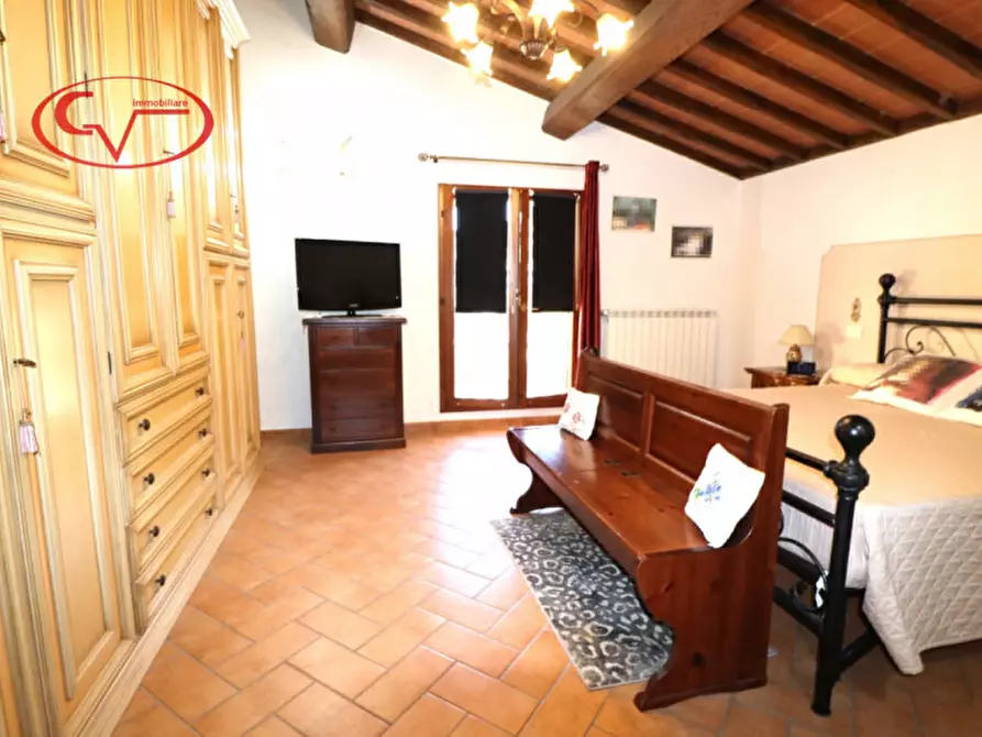 Immagine 18 di Villetta a schiera in vendita  in Via Diga a Cavriglia