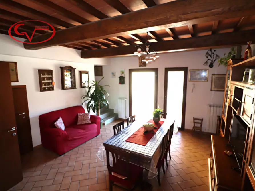 Immagine 24 di Villetta a schiera in vendita  in Via Diga a Cavriglia