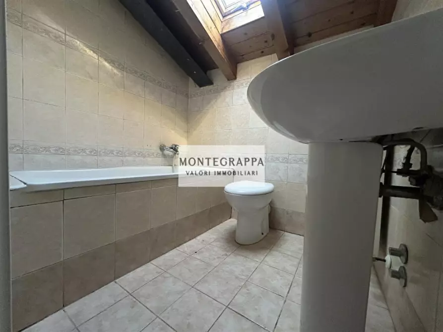 Immagine 12 di Appartamento in vendita  in Via Fabia a Fonte