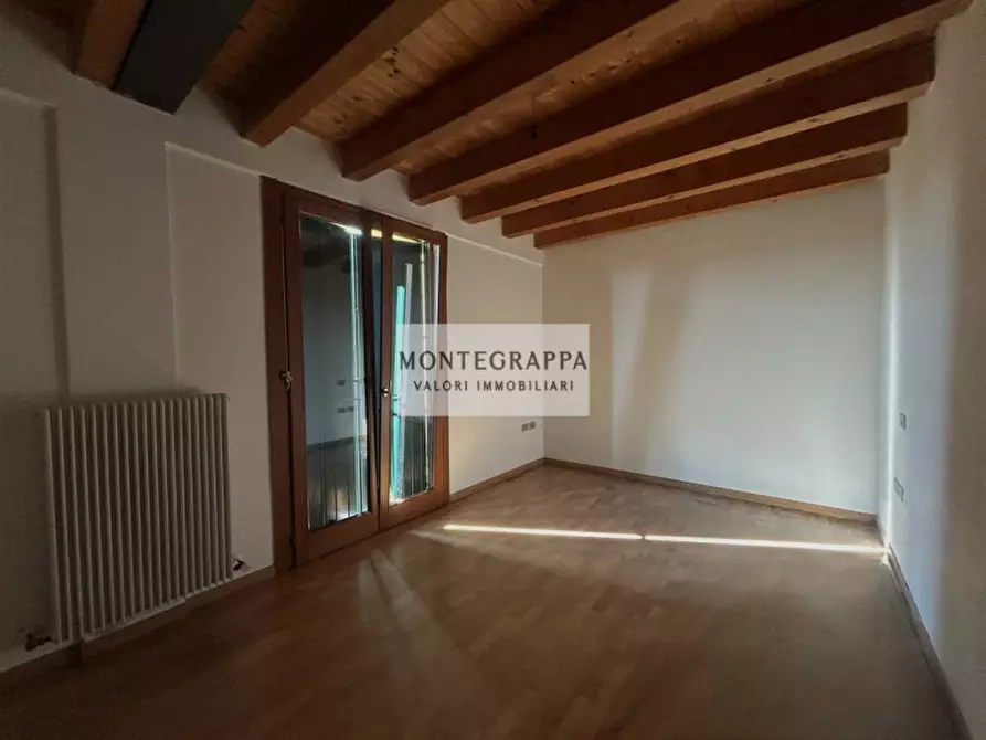 Immagine 14 di Appartamento in vendita  in Via Fabia a Fonte