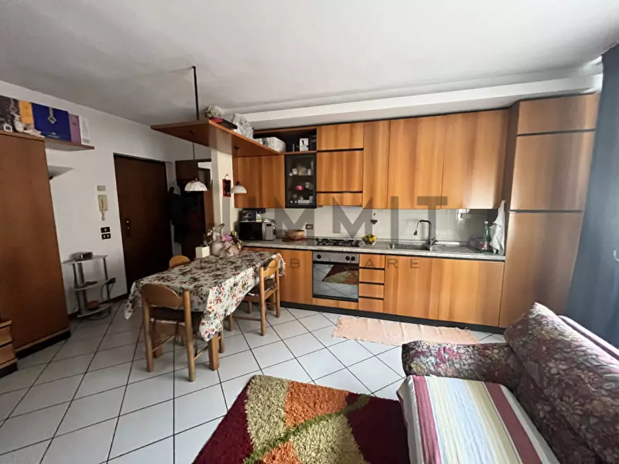 Immagine 2 di Appartamento in vendita  a Schio