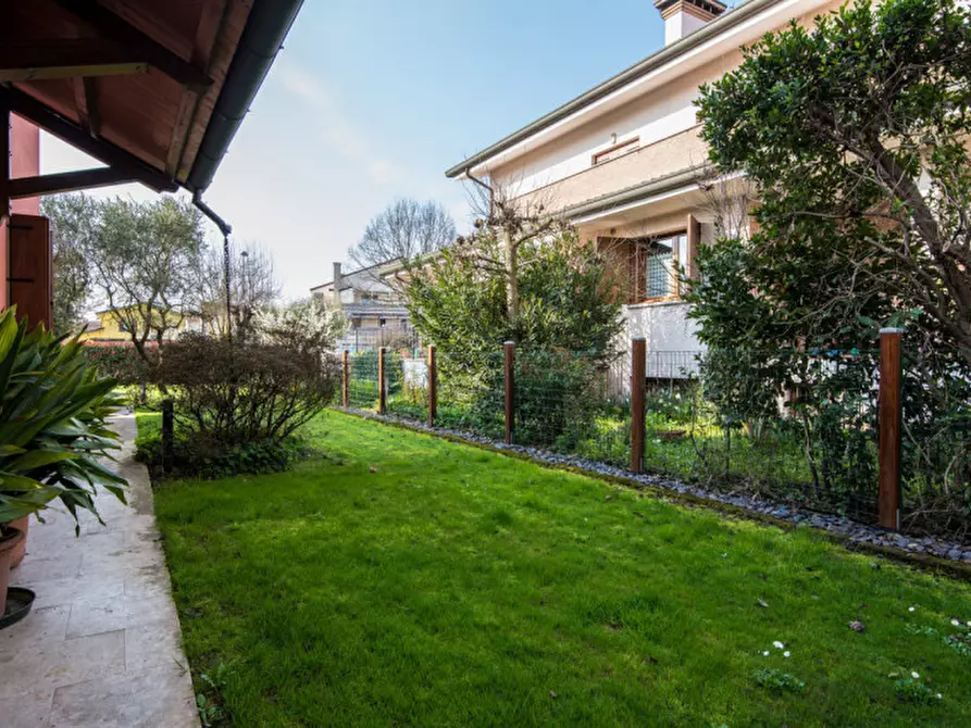 Immagine 40 di Villa in vendita  in Via San Gregorio Barbarigo a Albignasego