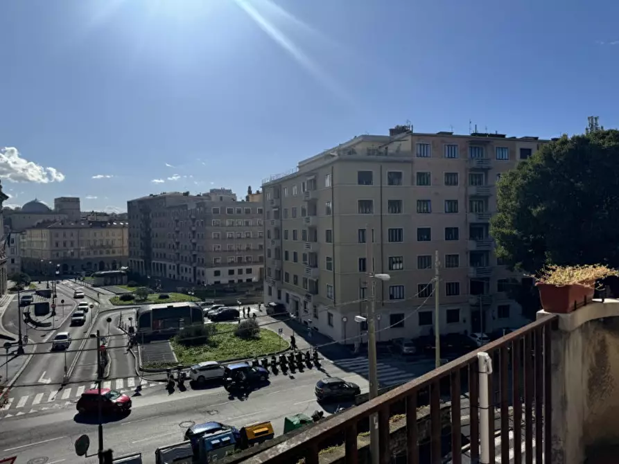 Immagine 2 di Appartamento in vendita  in VIA DI ROMAGNA 32 a Trieste