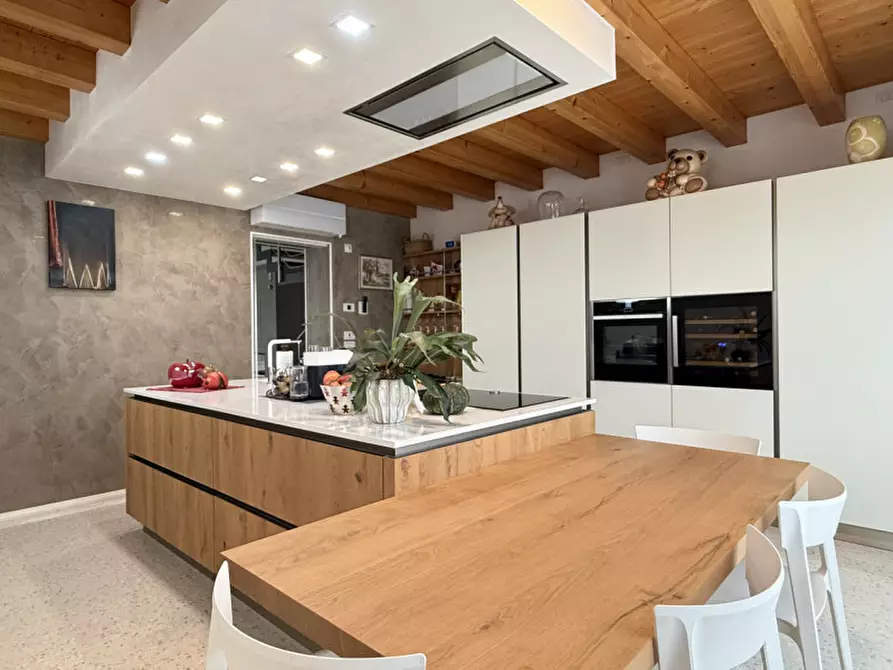 Immagine 1 di Casa bifamiliare in vendita  in Via friuli a Oderzo