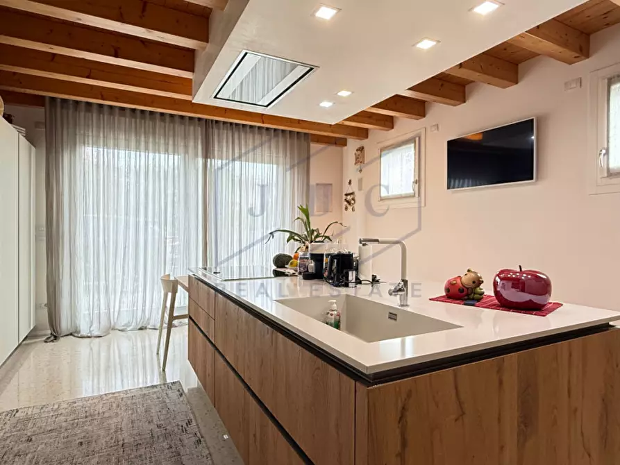 Immagine 5 di Casa bifamiliare in vendita  in Via friuli a Oderzo