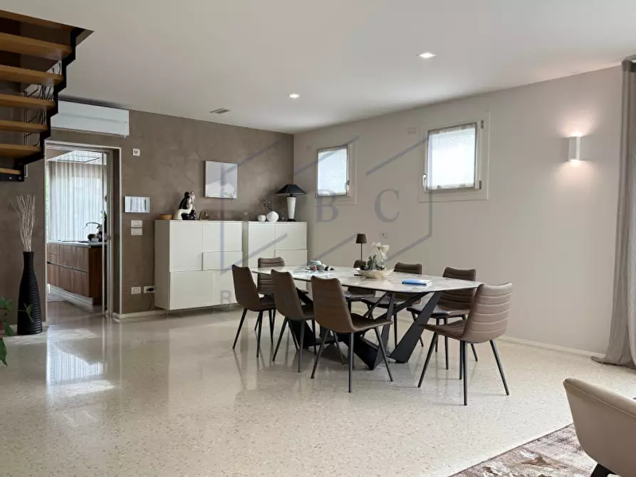 Immagine 8 di Casa bifamiliare in vendita  in Via friuli a Oderzo