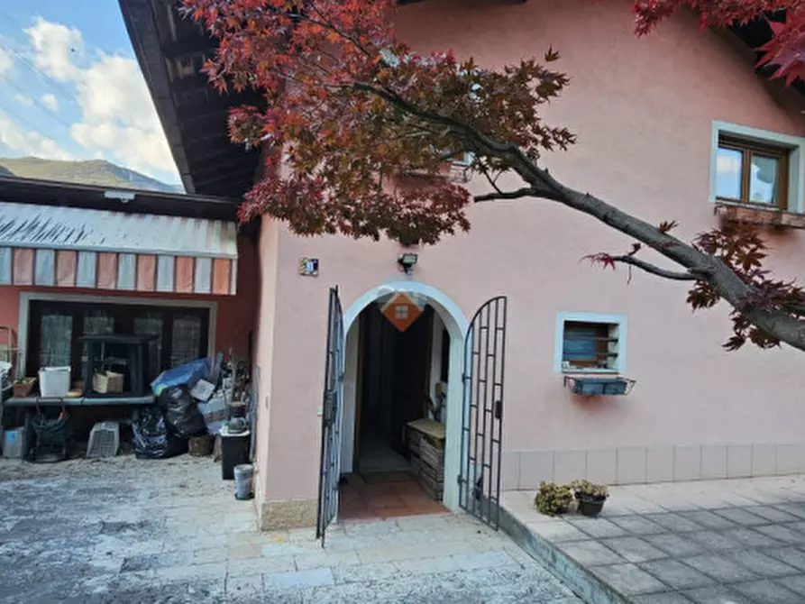 Immagine 3 di Appartamento in vendita  in Via delle Mandolare 3 a Trento