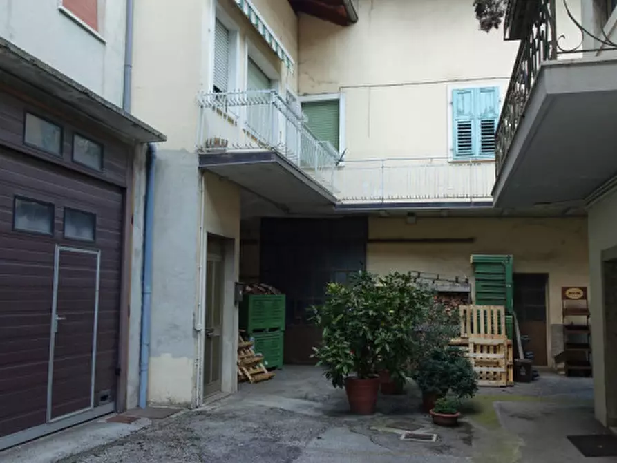 Immagine 3 di Casa indipendente in vendita  in Mezzolombardo, via Cavalleggeri Udine a Mezzolombardo