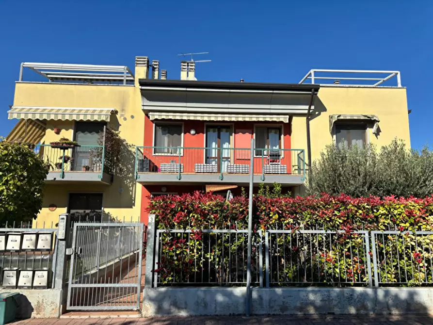 Immagine 2 di Appartamento in vendita  in Via Giorgio Morandi, 3 a Caldiero