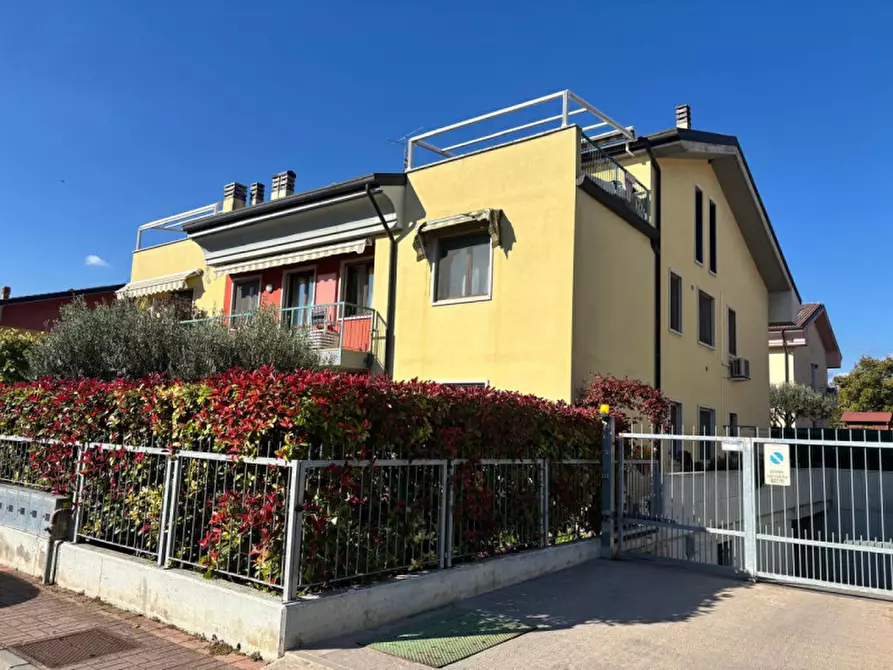 Immagine 3 di Appartamento in vendita  in Via Giorgio Morandi, 3 a Caldiero