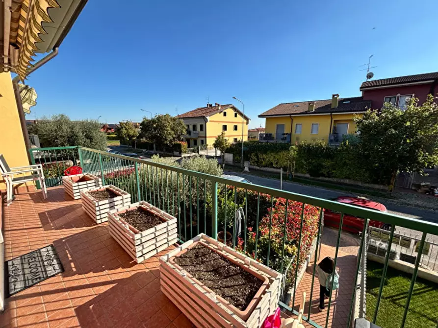 Immagine 17 di Appartamento in vendita  in Via Giorgio Morandi, 3 a Caldiero