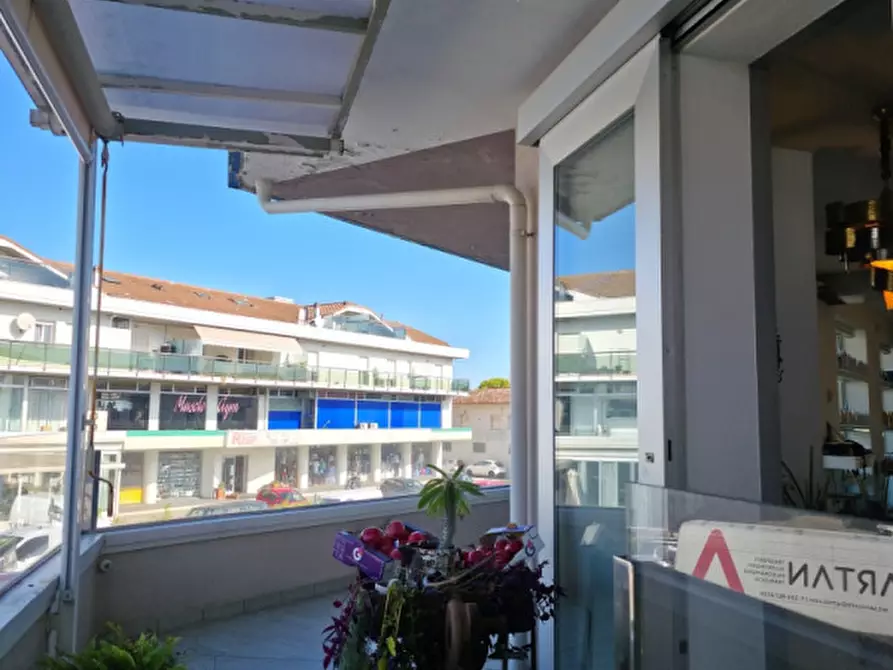 Immagine 28 di Attività commerciale in vendita  in Viale Circonvallazione a Riccione