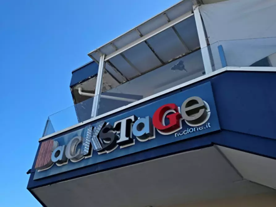 Immagine 29 di Attività commerciale in vendita  in Viale Circonvallazione a Riccione