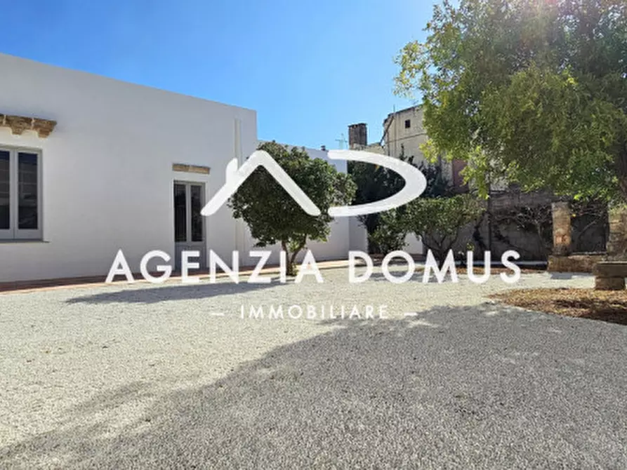 Immagine 1 di Casa indipendente in vendita  in VIA PISANELLI a Racale