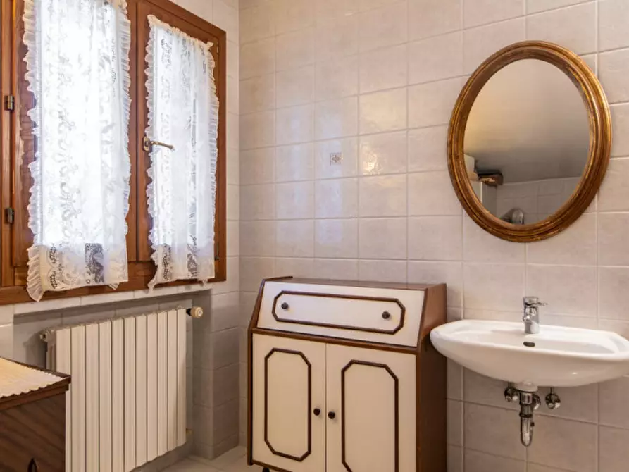 Immagine 32 di Villa in vendita  in Via Monte Solone a Torreglia