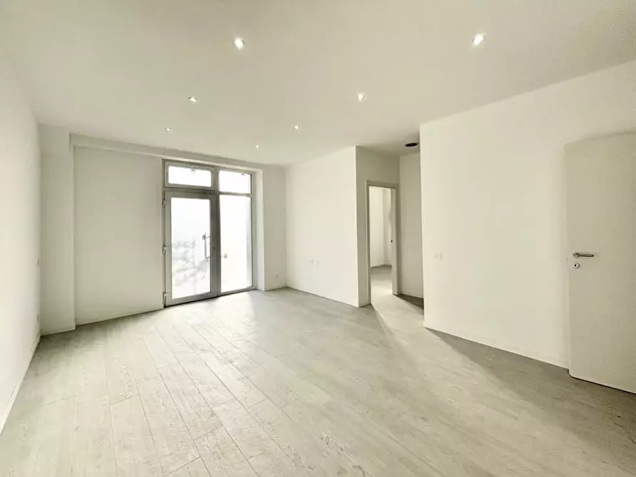 Immagine 5 di Appartamento in vendita  in Piazza San Francesco 22 a Biassono