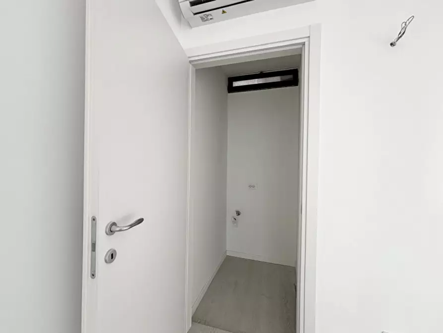 Immagine 19 di Appartamento in vendita  in Piazza San Francesco 22 a Biassono