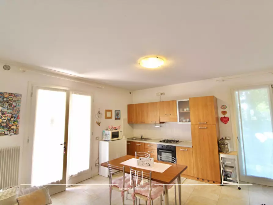 Immagine 11 di Appartamento in vendita  in Via Aquileia 12° Vicolo 3 a Jesolo