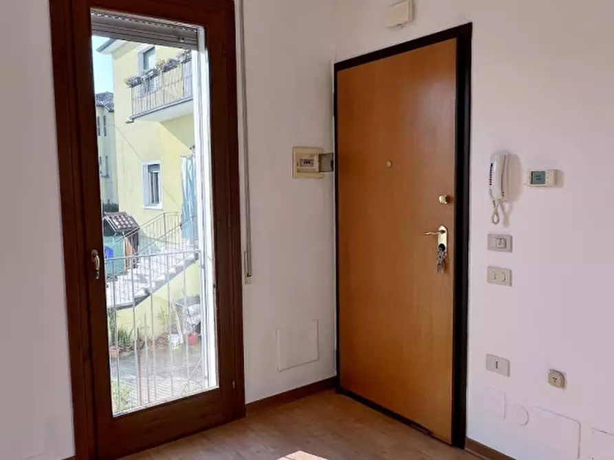 Immagine 5 di Appartamento in vendita  in Viale Guglielmo Pecori Giraldi a Vicenza