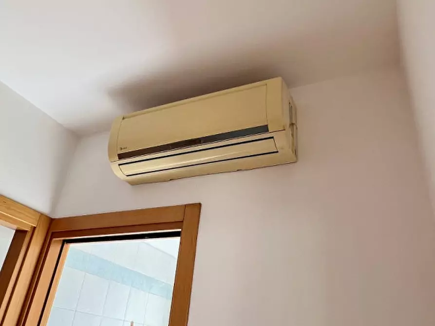 Immagine 10 di Appartamento in vendita  in Viale Guglielmo Pecori Giraldi a Vicenza