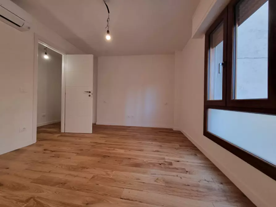 Immagine 2 di Appartamento in vendita  in VIA DEGLI ARTISTI a Firenze