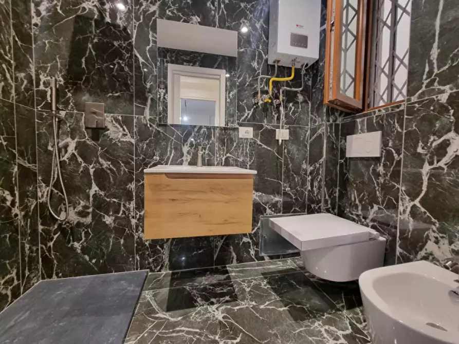 Immagine 5 di Appartamento in vendita  in VIA DEGLI ARTISTI a Firenze